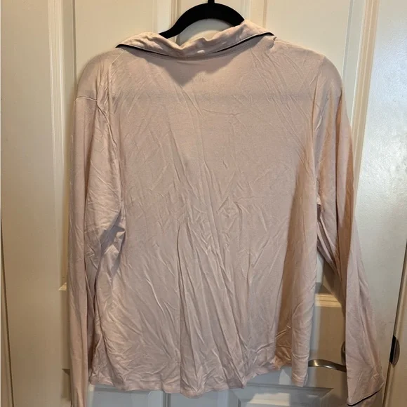 Stars Above Cream Pajama Set with Black Piping - Picture 4 of 6